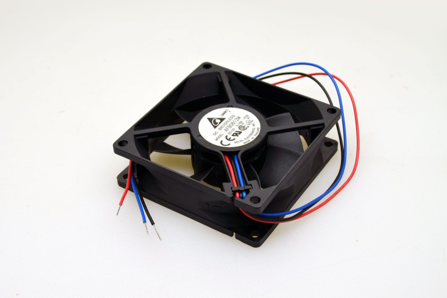 Delta AFB0812M-F00 3-Wire – Wholesale Computer Accessories, PC Parts ...